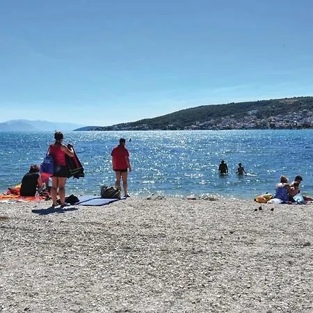 Apartment 3 Bedroom Amazing In Trogir